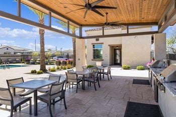 Outdoor kitchen & bbq